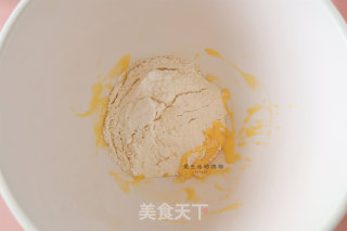 奶黄流心月饼步骤2