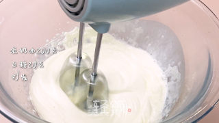 芒果毛巾卷丨夏天的专属味道，好吃还不腻！！步骤4