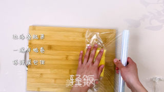 芒果毛巾卷丨夏天的专属味道，好吃还不腻！！步骤6