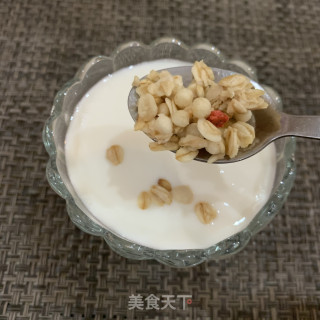 果粒谷物脆拌酸奶步骤12