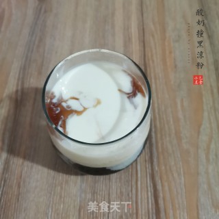 酸奶撞黑凉粉步骤6