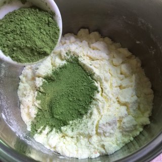 抹茶雪花酥步骤2