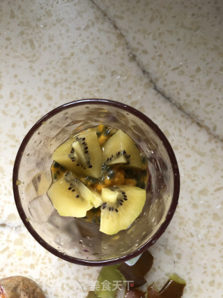 酸奶水果核桃杯步骤4