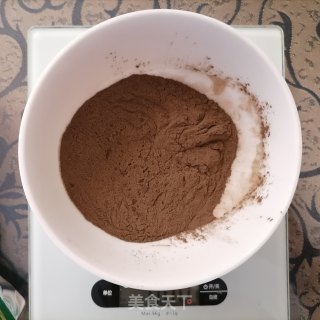 糖桂花黄栀子龟苓膏步骤2
