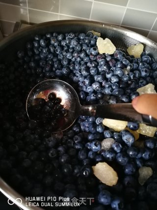 自制蓝莓果酱步骤3