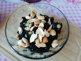 蜂蜜坚果黑凉粉步骤8