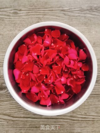 红楼梦之糖腌的玫瑰卤子步骤1