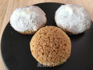 椰蓉奶油酥皮泡芙，丰富口感，酥脆外皮，冰凉美味内陷，让人迷醉其中的美食。步骤21
