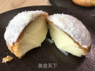 椰蓉奶油酥皮泡芙，丰富口感，酥脆外皮，冰凉美味内陷，让人迷醉其中的美食。步骤20