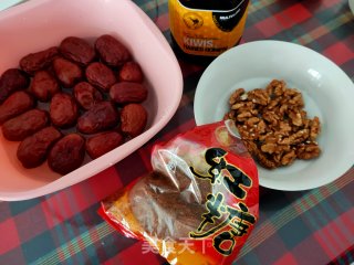 红枣蒸核桃步骤1