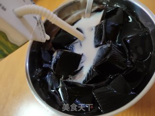芒果蜂蜜牛奶凉粉步骤6 芒果蜂蜜牛奶凉粉步骤6