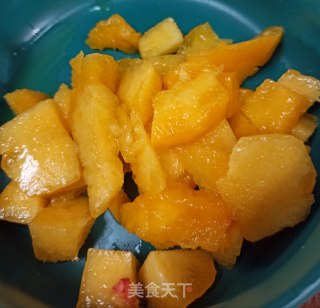 黄桃酸奶杯步骤2