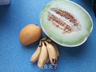 香蕉芒果甜瓜酸奶碗步骤1 香蕉芒果甜瓜酸奶碗步骤1