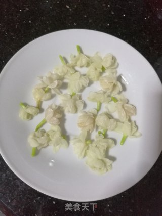 茉莉花鲜花蜜步骤3