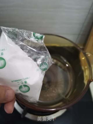 自制蜜豆白凉粉步骤2 自制蜜豆白凉粉步骤2