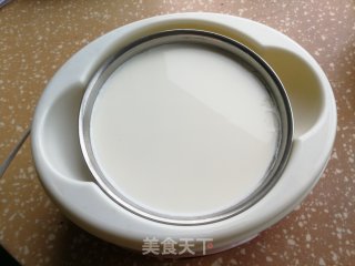 葡萄干苹果拌酸奶步骤1 葡萄干苹果拌酸奶步骤1