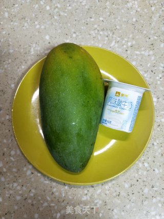 酸奶芒果汁步骤1 酸奶芒果汁步骤1