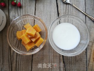 酸奶红薯泥步骤1