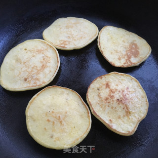 草莓酱香蕉饼步骤9
