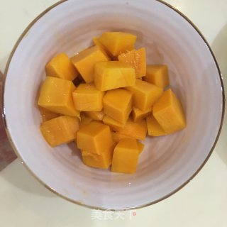 芒果巧克力脆酸奶杯步骤2