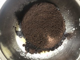 奥利奥重芝士蛋糕步骤2