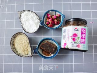 芝麻玫瑰红糖凉粉步骤1