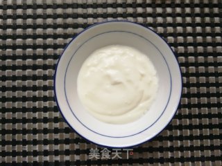 火龙果甜瓜酸奶碗步骤5