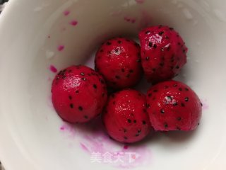 火龙果甜瓜酸奶碗步骤4
