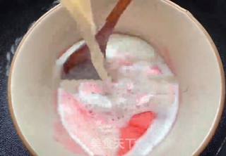 牛奶草莓冻步骤5