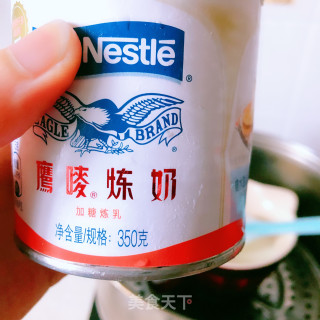 牛奶草莓布丁步骤6
