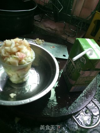 牛奶水果杯步骤6