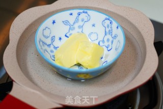草莓樱花慕斯蛋糕步骤5