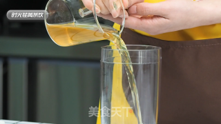 「时光荏苒茶饮」霸气冰淇淋牛油果的做法步骤4
