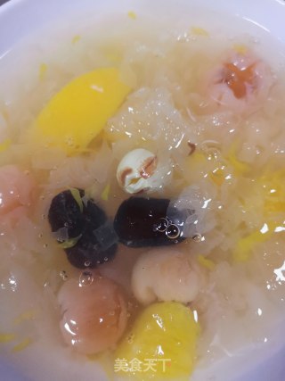 冰糖银耳水果羹步骤6