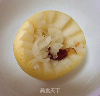 银耳蒸皇冠梨步骤4