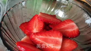 草莓麦片酸奶步骤2 草莓麦片酸奶步骤2