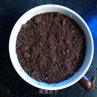 草莓炭烧酸奶盆栽步骤7