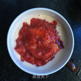 草莓炭烧酸奶盆栽步骤5