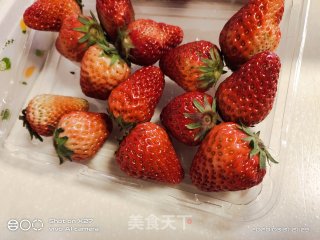 草莓抱抱卷步骤11 草莓抱抱卷步骤11