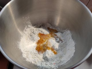 糖桂花芋头蒸糕步骤1 糖桂花芋头蒸糕步骤1