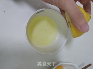 春季应季美食——芒果蛋清溶豆步骤2