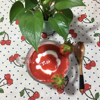 草莓汁拌酸奶步骤8 草莓汁拌酸奶步骤8