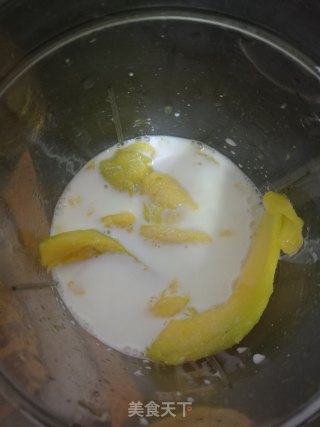 芒果奶昔糯米丸步骤5