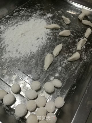 芒果奶昔糯米丸步骤3