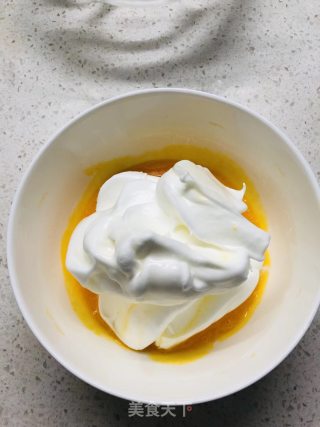 手指饼干，提拉米苏的底料，也是一款好吃的小零食步骤4