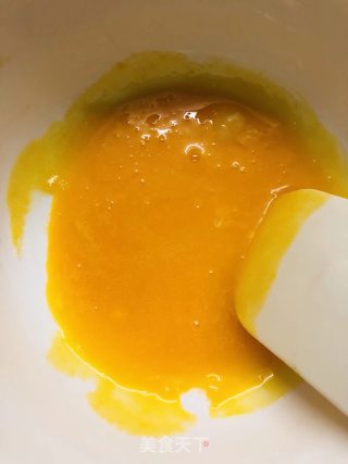 手指饼干，提拉米苏的底料，也是一款好吃的小零食步骤3