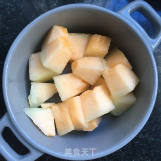 哈密瓜拌苹果步骤3 哈密瓜拌苹果步骤3
