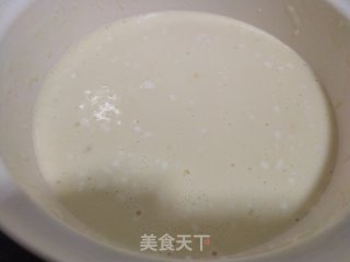 草莓酸奶千层步骤3