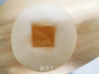 止咳化痰蜂蜜蒸梨步骤2